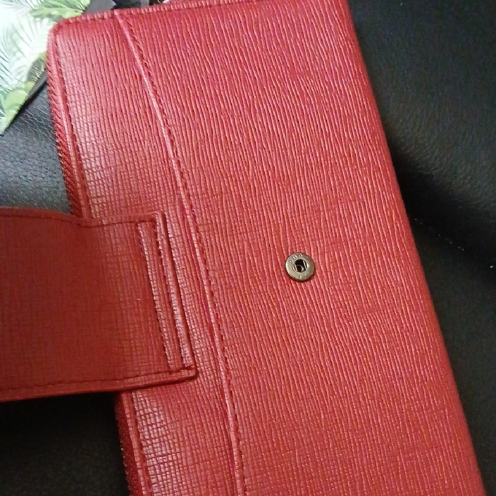 Badgley Mischka Red Accessory - Picture 3 of 6